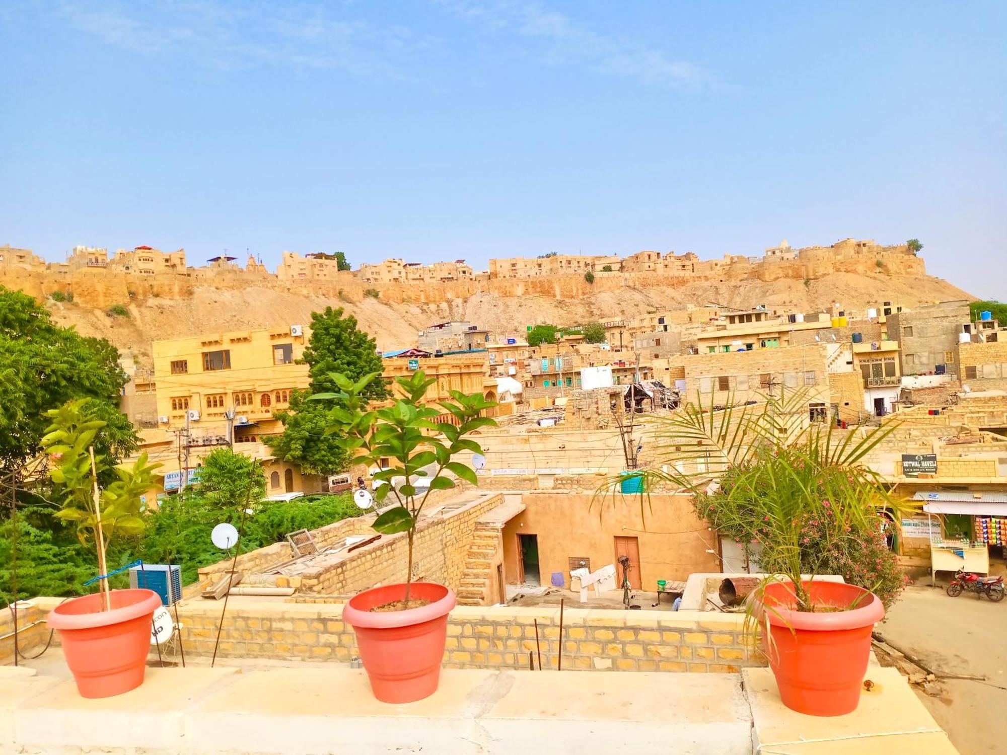 Hotel Desert Bloom Jaisalmer Dış mekan fotoğraf